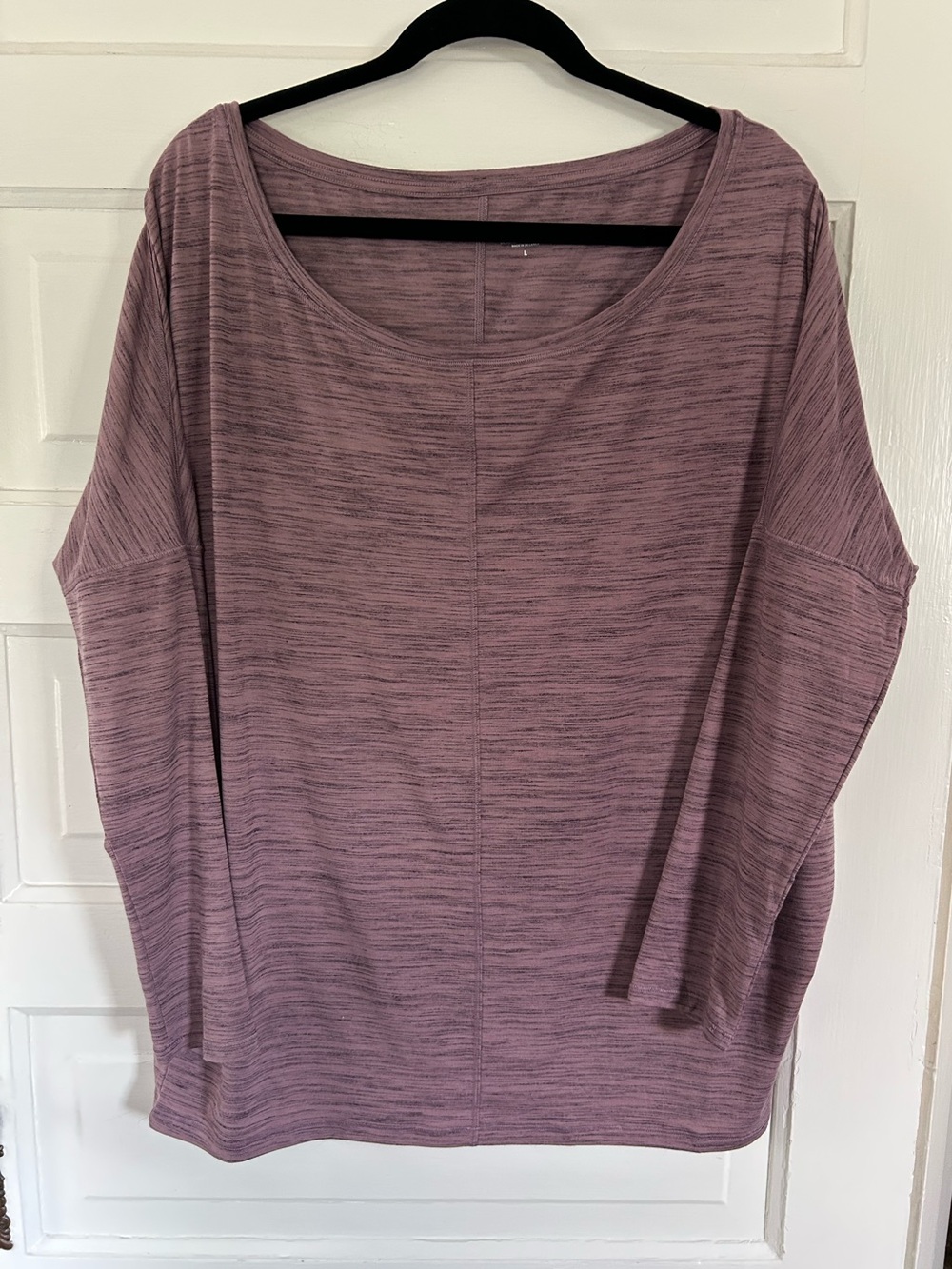 Athleta Relaxed Scoop Neck Women's Top in Dusty Mauve. Size Large